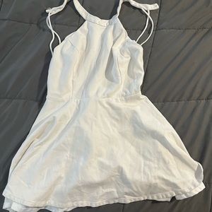 White Lulu’s dress
